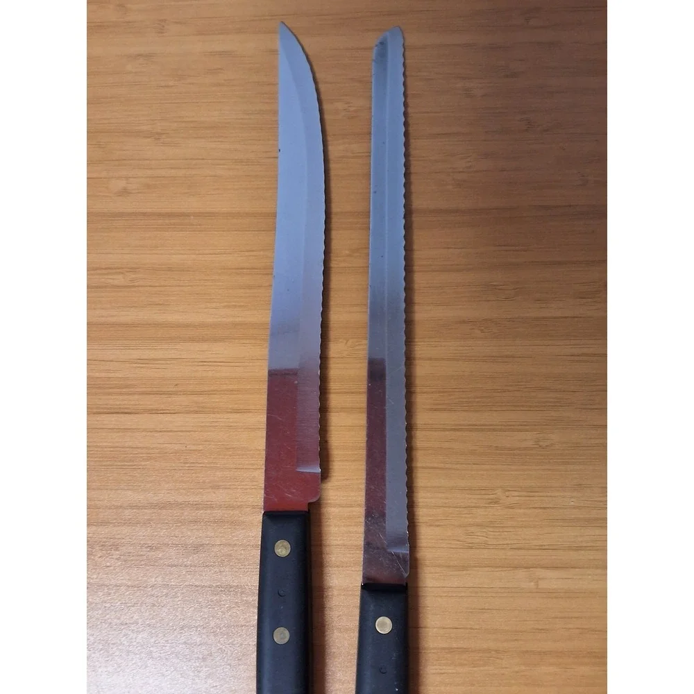Vintage‎ Pair Of Forgecraft USA Stainless Steel Serrated Knives.